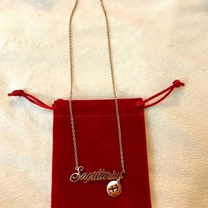 Beautifully details to give away.  necklaces, bracelets, gold earrings